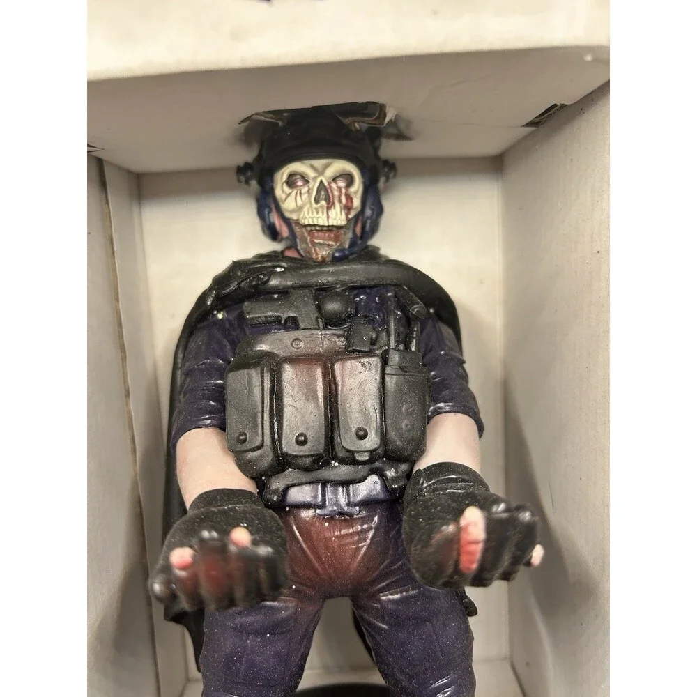 Call of Duty Zombie Ghost Phone & Controller Holder Device Stand Cable Guys New